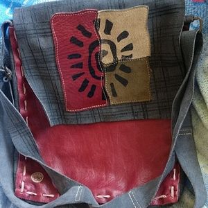 TRIBU messenger bag